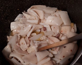 Foto del passaggio 5 della ricetta Inzimino di calamari