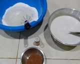 Foto langkah ke 2 dari resep Kue Lapis Tepung Beras Coklat Moka.