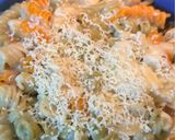 Foto del paso 5 de la receta: Pastas: Gratinado de fideos tirabuzón con salsa bechamel/salsa blanca