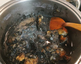 Foto del paso 4 de la receta: Txipirones en su tinta