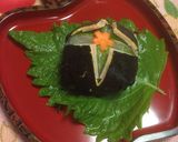 A picture of step 7 of Kawaii Onigiri-lovely rice ball.