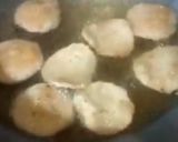 सूजी की मठरी (Suji ki mathri recipe in Hindi) रेसिपी चरण 3 फोटो