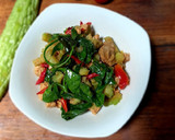 Foto langkah ke 6 dari resep Tumis Pare Daun Melinjo Tempe Kedelai.