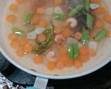 Foto langkah ke 4 dari resep MPASI 6m Bubur Udang Sayur.