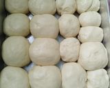 Foto langkah ke 9 dari resep Roti Sobek dengan Resep Adonan Dasar Roti Tanpa Ulen dengan Margarin Tanpa Telur.
