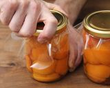 Sárgabarack befőtt recept fázis 5 fotója