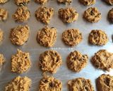 Foto langkah ke 2 dari resep Chocolate chip cookies.