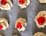 Foto del passaggio 5 della ricetta Biscotti di frolla montata