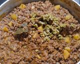 Foto del paso 2 de la receta: Relleno de carne tipo salteño