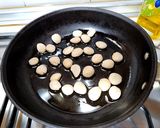 Foto del paso 5 de la receta Guiso catalán de ternera y setas (estofat de bou)