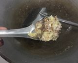รูปขั้นตอนการทำที่ 2 ของ “ผัดผักกาดขาวเต้าหู้ไข่หมูกรอบ”เฮงเฮงเฮง