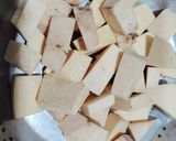 A picture of step 1 of Sindhi suran (Elephant Yam).