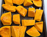 Foto del paso 1 de la receta: Crema de calabaza asada con leche de coco