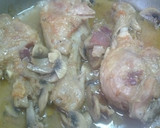Foto del paso 6 de la receta: Pollo a la marengo con champiñones y jamón ibérico