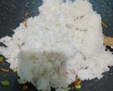 Foto langkah ke 3 dari resep Nasi Goreng Telur dan Udang.