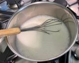 Une image de l'étape 2 de Crème à la vanille de Madagascar.
