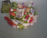 Foto langkah ke 1 dari resep Oseng Kerang Tempe.