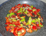 Foto del paso 3 de la receta: Masas de cangrejo en salsa con papas