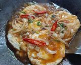 Foto langkah ke 5 dari resep Telur Ceplok Saus Mentega.