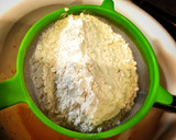 Foto del paso 5 de la receta: Bizcocho con queso crema 🍰