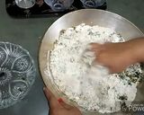 A picture of step 2 of Methi ki poori.