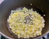 Une image de l'étape 15 de Soupe de légumes aux aromates, ail frais et fumet de porc.