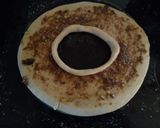 A picture of step 5 of Achari laccha paratha.