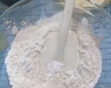 A picture of step 1 of Cornflour ka Halwa.