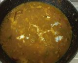 A picture of step 8 of Mushroom Shimla Matar.