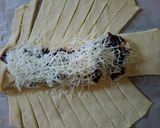 Foto langkah ke 2 dari resep Strudel pisang coklat keju.
