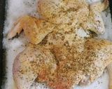 Foto del paso 4 de la receta: Pollo a la sal