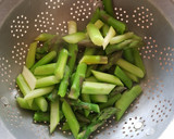 Foto del paso 2 de la receta: Pasta integral con espárragos en salsa de limón