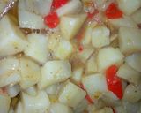 A picture of step 4 of Fried potatoes with egg.