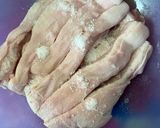 รูปขั้นตอนการทำที่ 1 ของ “หมูกรอบ 2 เวอร์ชั่น”