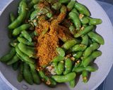 Foto langkah ke 5 dari resep Edamame Pedas Gurih.