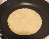 A picture of step 3 of Pizzadillas.