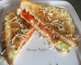 A picture of step 4 of Salsa Veg Sandwich.