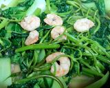 Hình bước làm 3 của món Rau xào tôm nõn