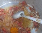 A picture of step 5 of Lauki ki sabzi.
