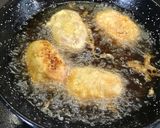 Foto del paso 7 de la receta: Albondigones de bonito con judías salteadas y patatas