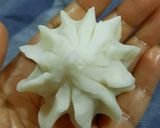 उकडीचे मोदक (ukadiche modak recipe in marathi) रेसिपी स्टेप 4 फोटो 