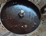 Une image de l'étape 11 de Entremets trois chocolats croustillant praliné.