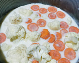 Foto del paso 2 de la receta: Medallón de res con costra de chapulínes y chiles secos