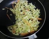 รูปขั้นตอนการทำที่ 1 ของ พริกหยวกผัดไข่