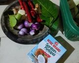 Foto langkah ke 1 dari resep Mangut Ikan Asap.
