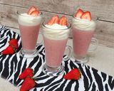 Foto del paso 7 de la receta: 🍓🫙Mousse de frutilla y yogurt 🍓 Sin huevo 🍓 3 ingredientes! 🫙🍓