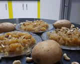 A picture of step 3 of Allu ka halwa.