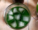Foto langkah ke 3 dari resep Es Kopi Pandan.