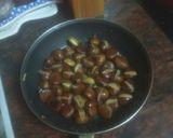 Foto del paso 2 de la receta Castañas asadas en sartén