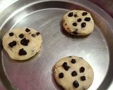 A picture of step 5 of Eggless chocolate stuffed cookies.